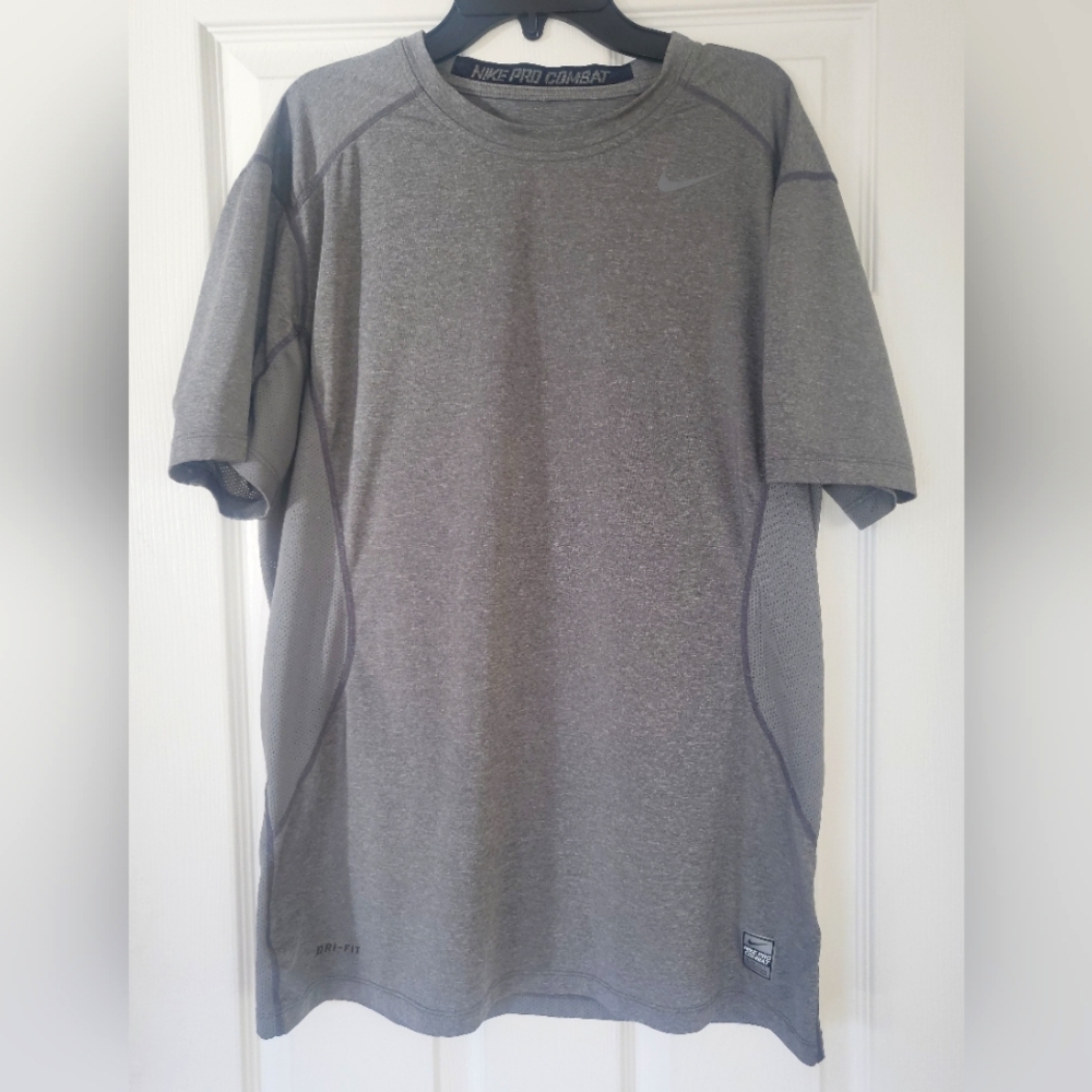 Nike Pro Combat Fitted Dri Fit S/S Large